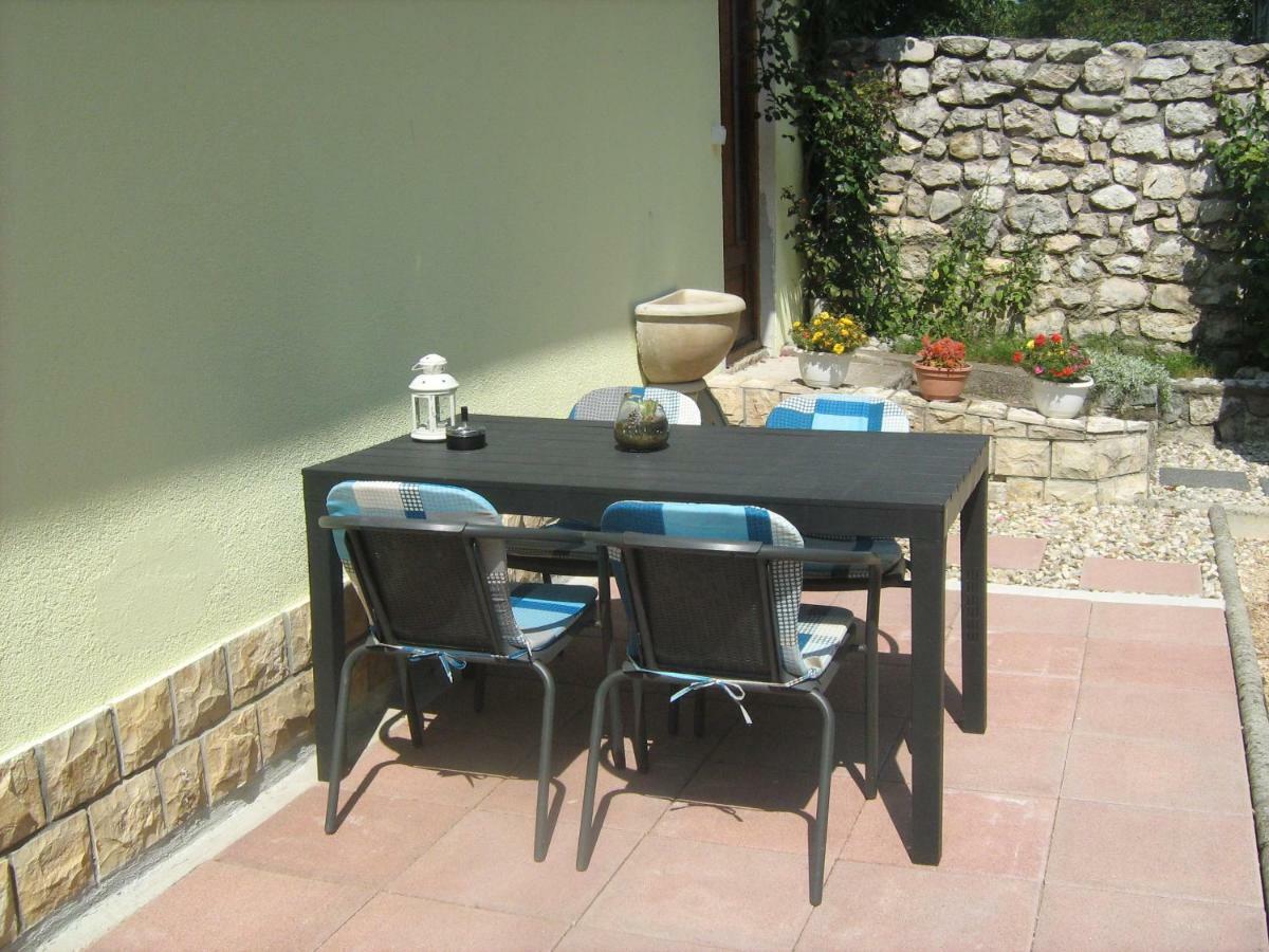 Guesthouse Mario Korenica Exterior photo